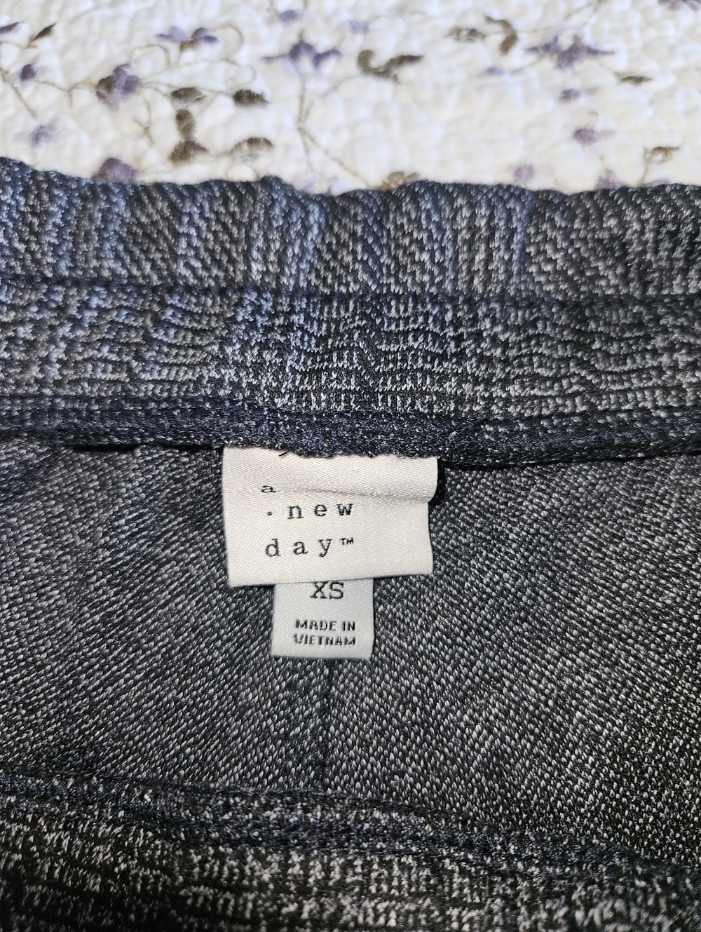 Pants - Picture 3 of 3